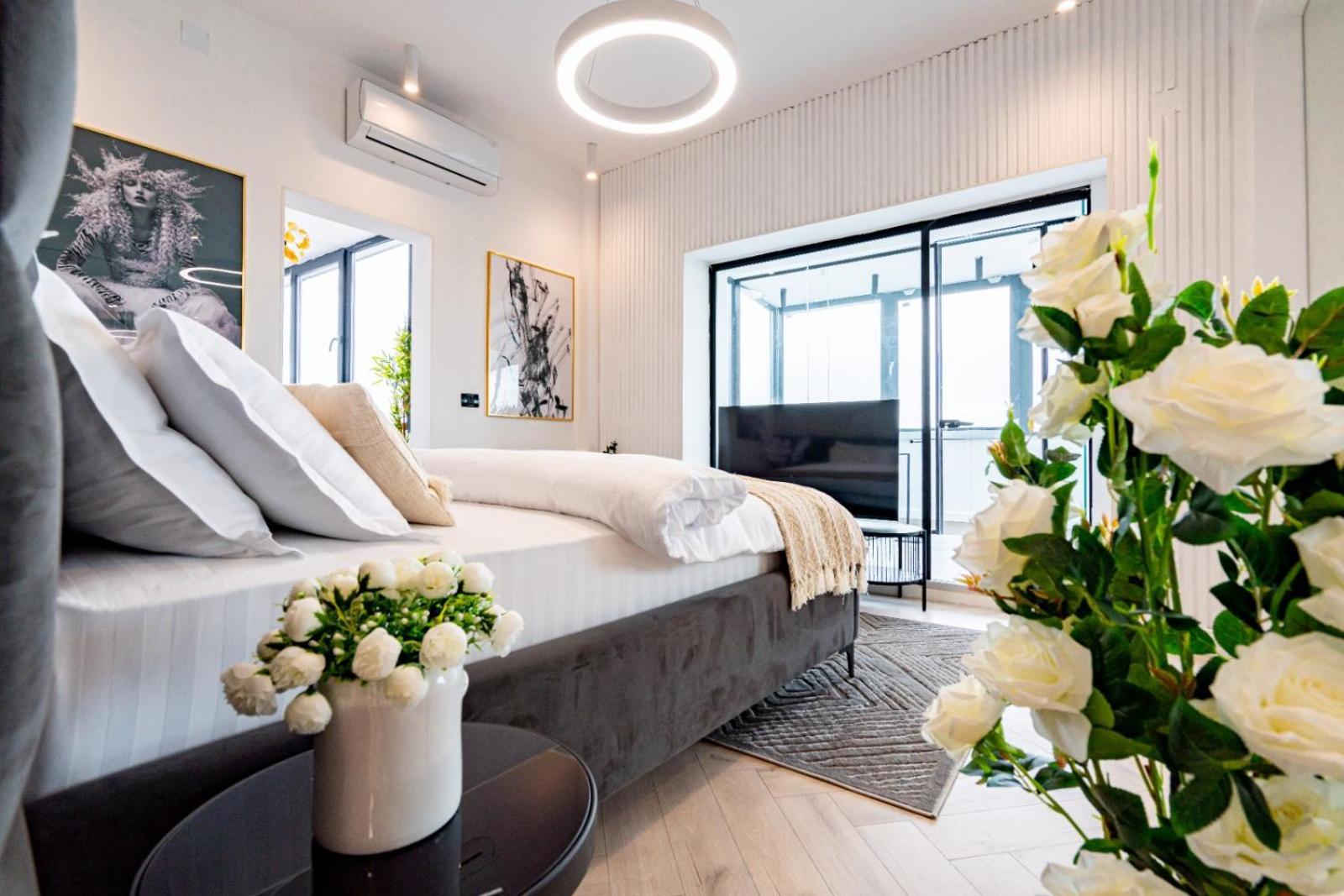 City View - Luxury Apartment A - Old City - Victoriei بوخارست المظهر الخارجي الصورة