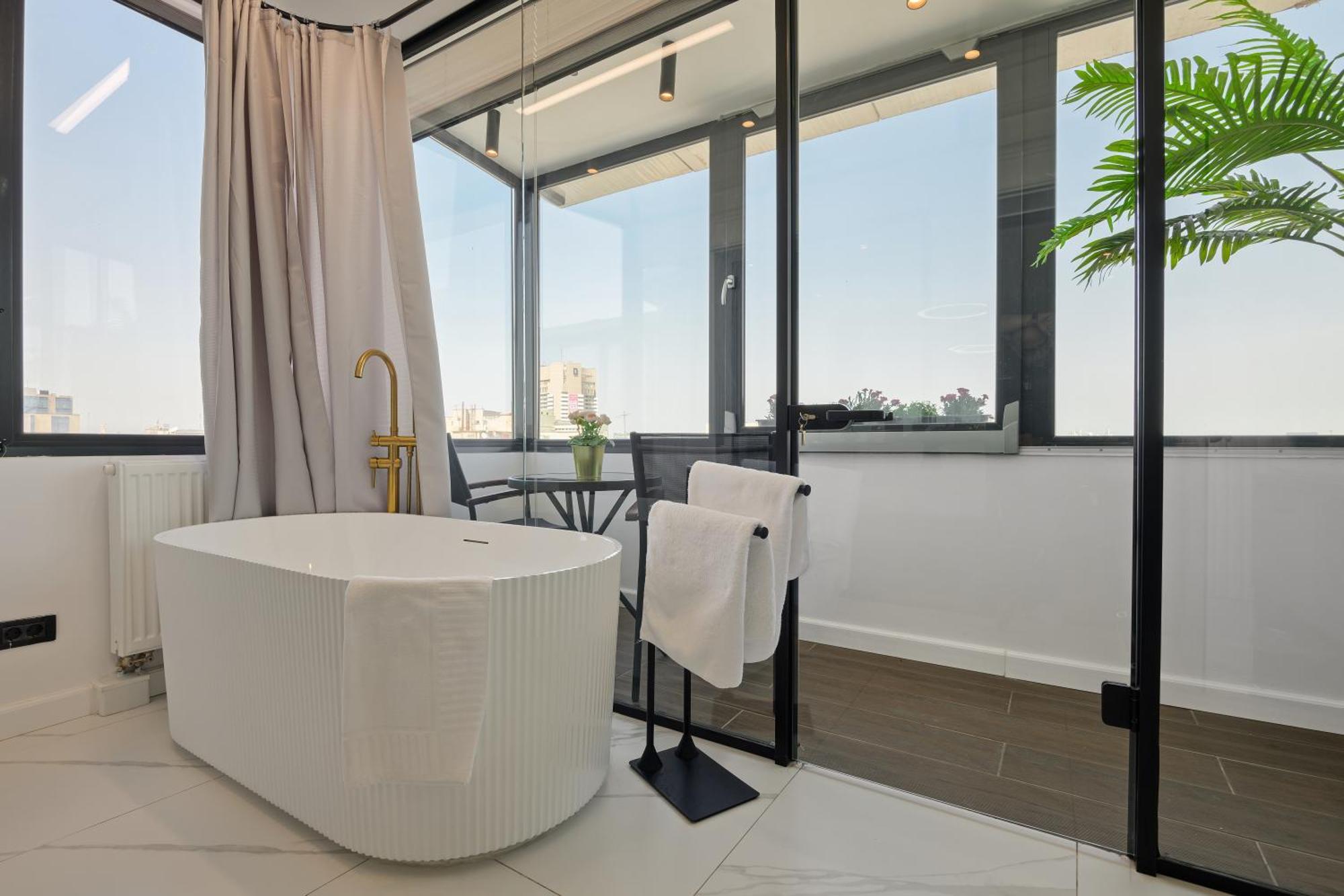 City View - Luxury Apartment A - Old City - Victoriei بوخارست المظهر الخارجي الصورة